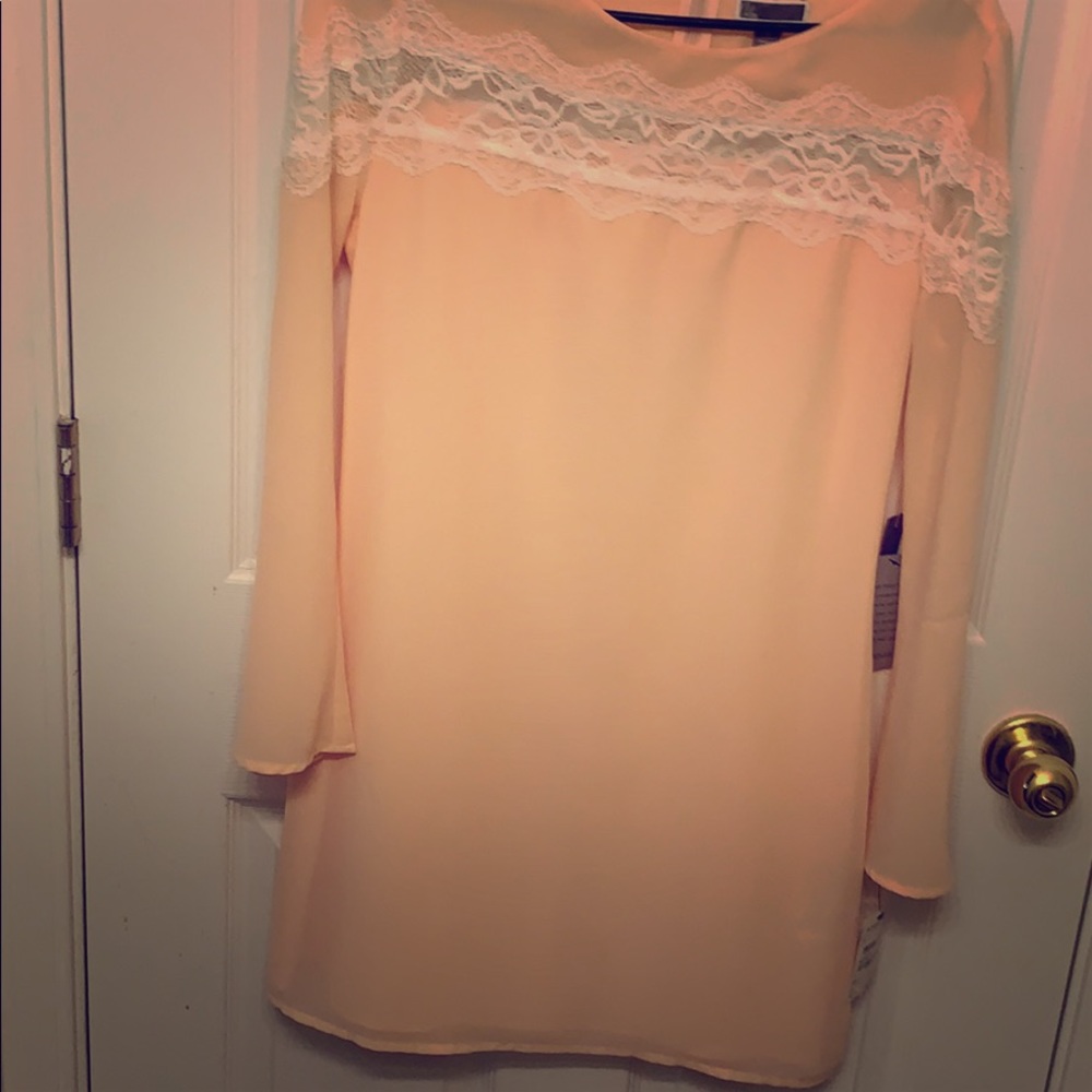 Women’ dress by Chelsea 28